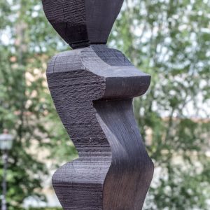 Marisa black sculptur